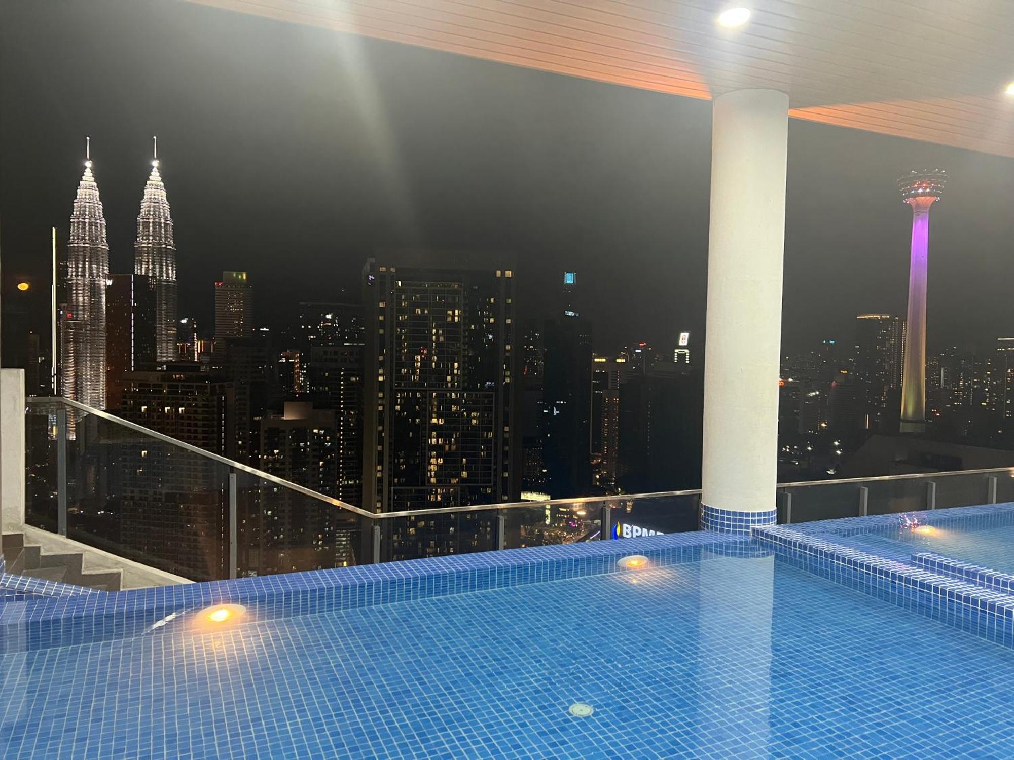 The Colony By Stay Suites Klcc 쿠알라룸푸르 외부 사진